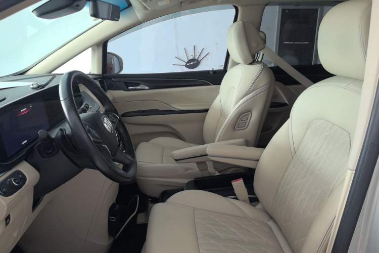 Used Buick GL8 2022 ES Land Cruiser 653T Luxury Model Left Front Seat
