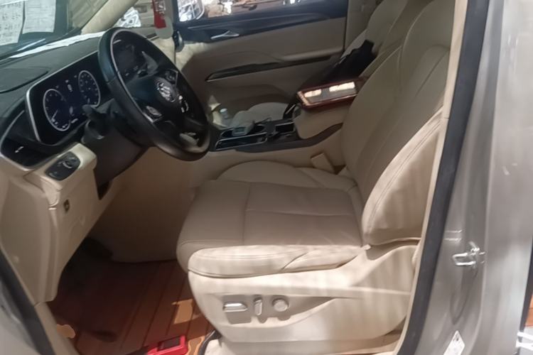 Used Buick GL8 2022 ES Landtrek 653T Luxury Edition Left Front Seat