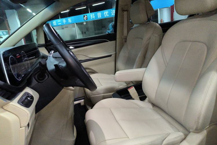 Used Buick GL8 2022 ES Landtrek 653T Luxury Edition Left Front Seat
