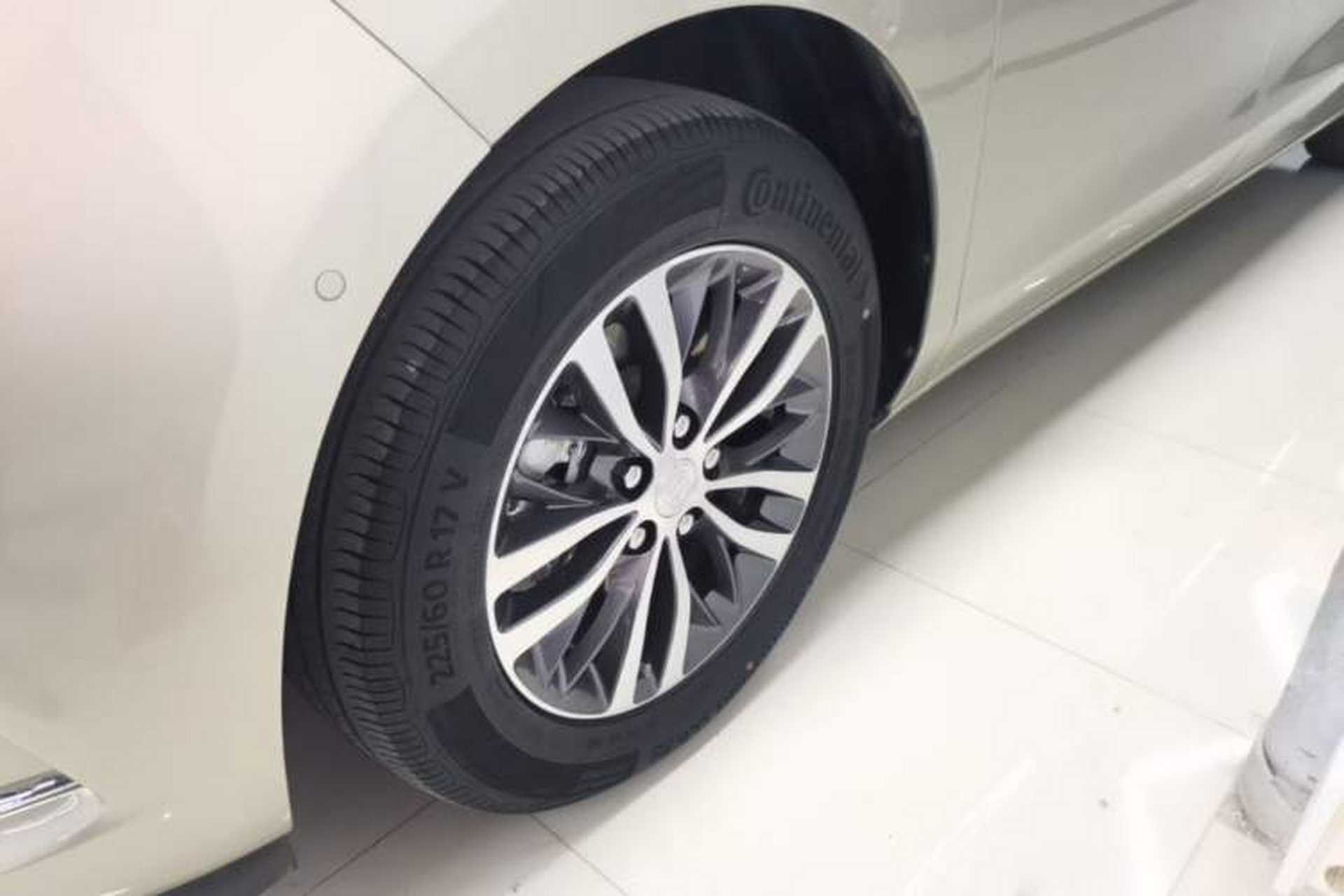 Used Buick GL8 2022 ES Landtrek 653T Luxury Edition Left Front Wheel Hub