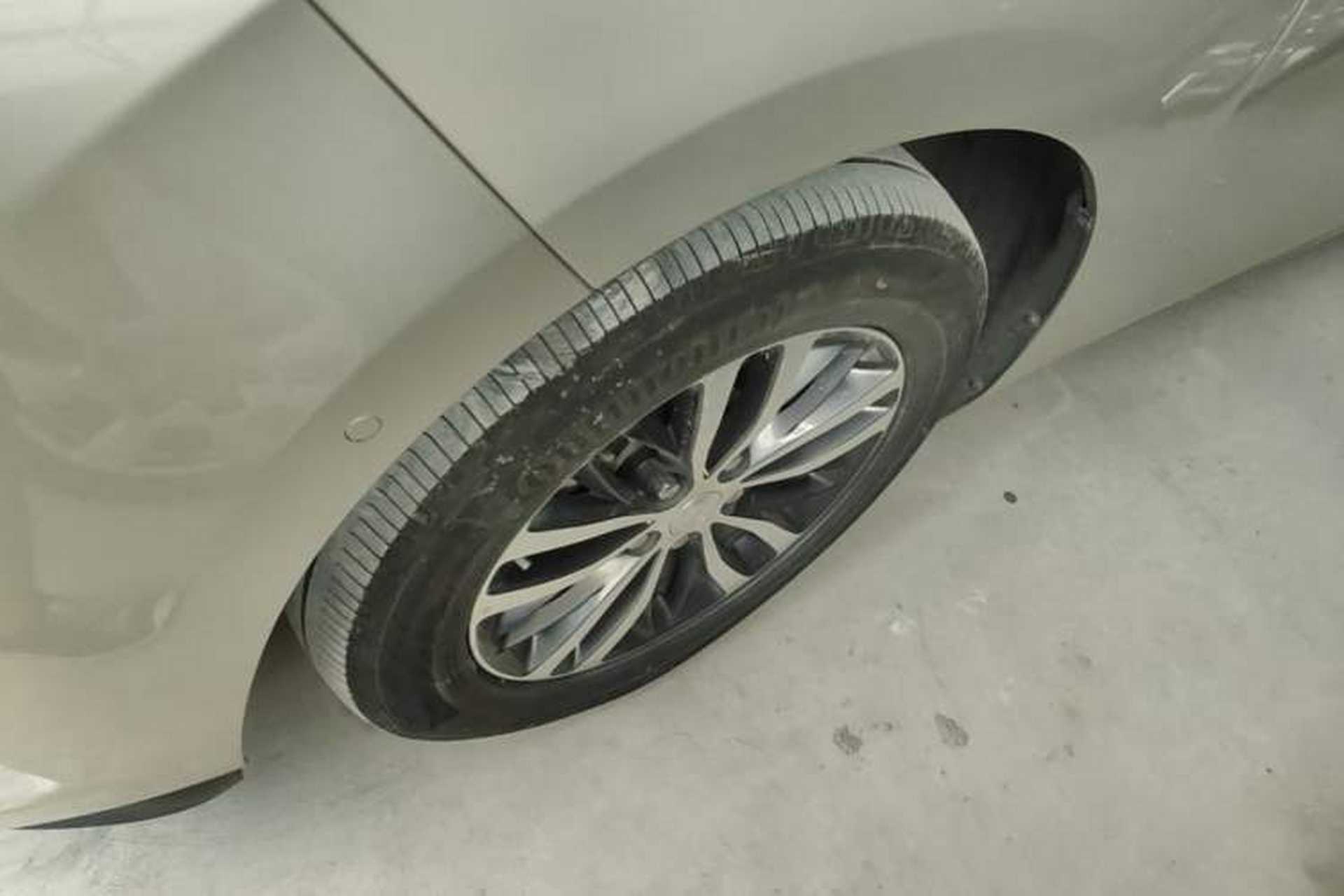 Used Buick GL8 2022 ES Landtrek 653T Luxury Edition Left Front Wheel Hub
