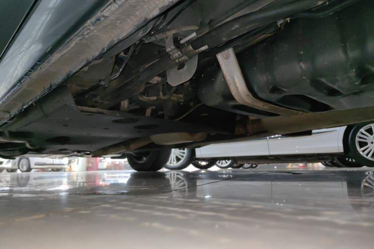 Used Buick GL8 2022 Land Business Class 652T Luxury Model Left Side Sill