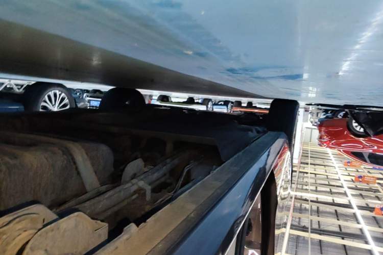 Used Buick GL8 2022 Land Cruiser Executive Class 652T Comfort Model Left Side Sill