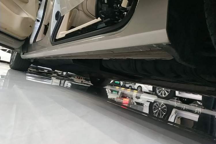 Used Buick GL8 2022 ES Landtrek 653T Flagship Model Left Side Sill
