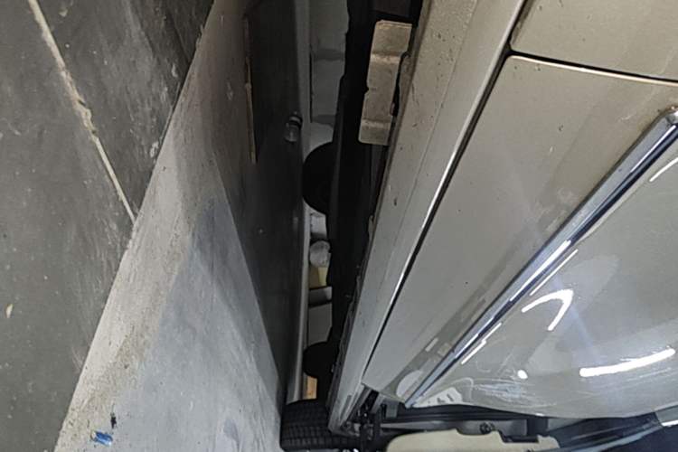 Used Buick GL8 2022 ES Landtrek 653T Flagship Model Left Side Sill