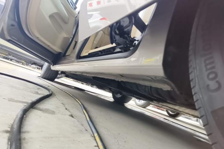 Used Buick GL8 2022 ES Land Cruiser 653T Luxury Model Left Side Sill