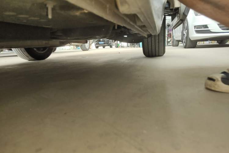Used Buick GL8 2022 ES Landtrek 653T Luxury Edition Left Side Sill