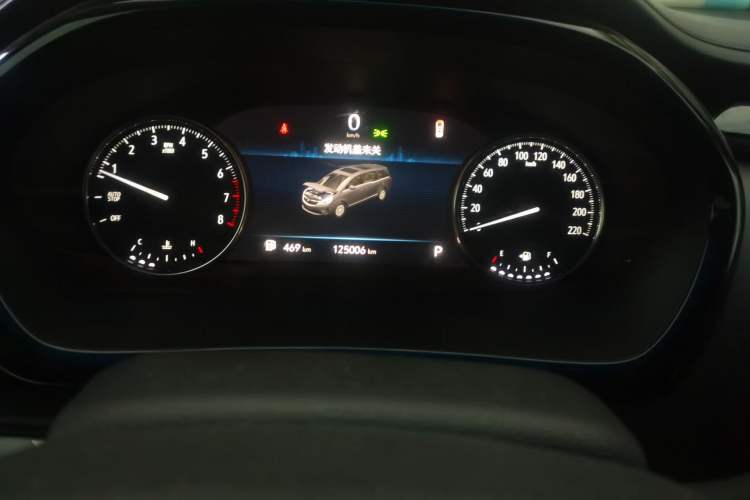 Used Buick GL8 2022 Land Cruiser Executive Class 652T Comfort Model Odometer Close Up