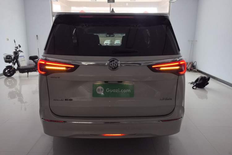 Used Buick GL8 2022 ES Land Cruiser 653T Luxury Model Rear