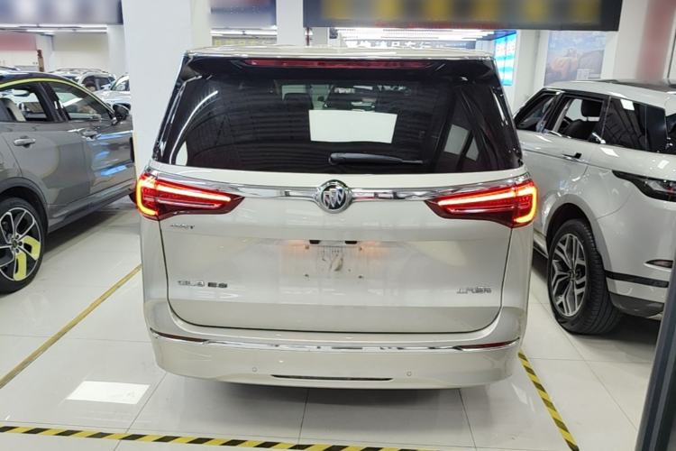 Used Buick GL8 2022 ES Landtrek 653T Luxury Edition Rear