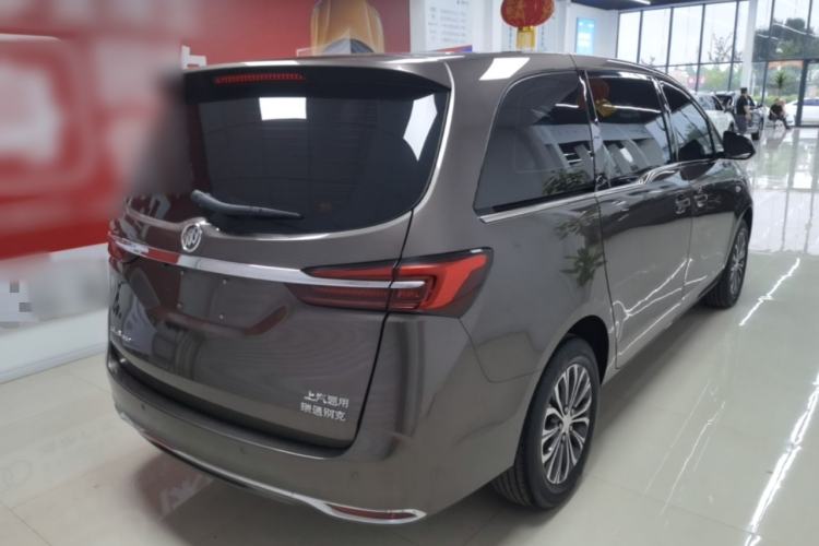 Used Buick GL8 2022 Land Cruiser Executive Class 652T Comfort Model Rear Right 45 Deg