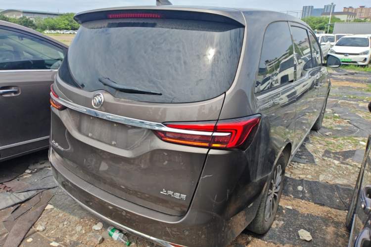Used Buick GL8 2022 Land Business Class 652T Luxury Model Rear Right 45 Deg