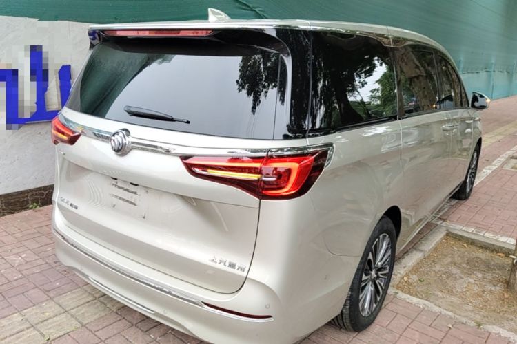 Used Buick GL8 2022 ES Land Cruiser 653T Luxury Model Rear Right 45 Deg