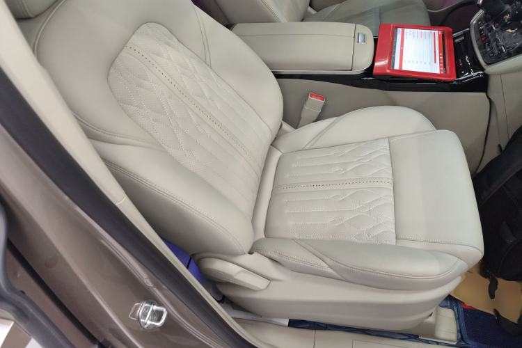 Used Buick GL8 2022 ES Landtrek 653T Comfort Edition Right Front Seat