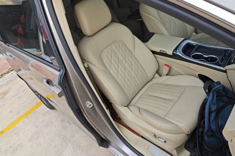 Used Buick GL8 2022 ES Landtrek 653T Flagship Model Right Front Seat