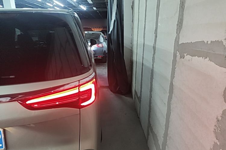 Used Buick GL8 2022 ES Landtrek 653T Flagship Model Right Rear Taillight