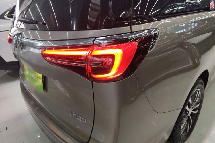 Used Buick GL8 2022 ES Landtrek 653T Comfort Edition Right Rear Taillight