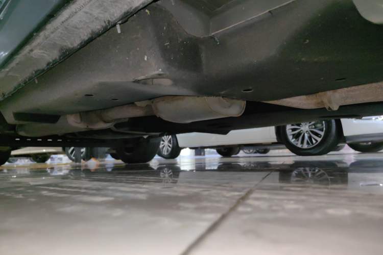 Used Buick GL8 2022 Land Business Class 652T Luxury Model Right Side Sill