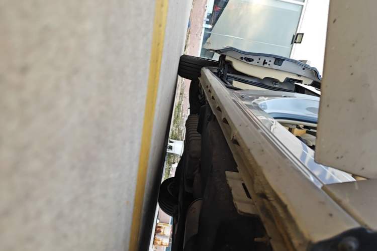 Used Buick GL8 2022 ES Landtrek 653T Flagship Model Right Side Sill