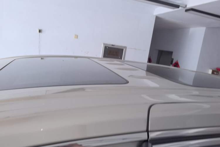Used Buick GL8 2022 ES Land Cruiser 653T Luxury Model Roof