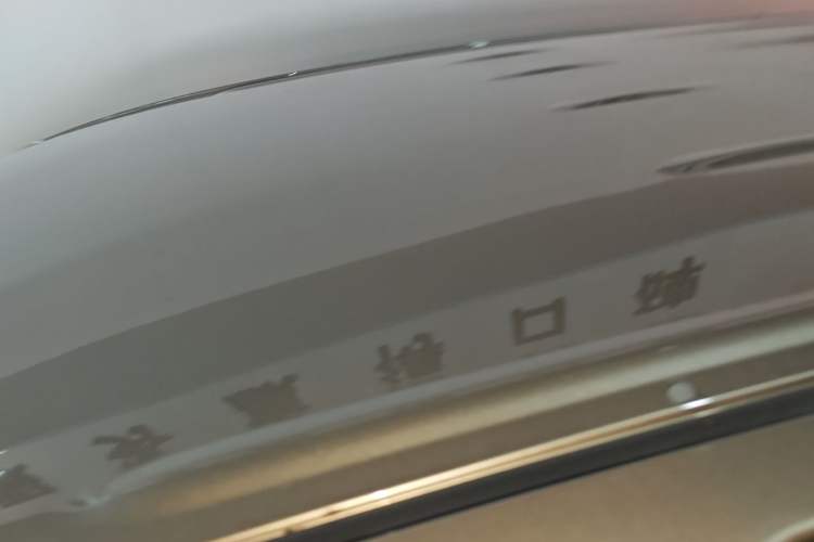 Used Buick GL8 2022 Land Cruiser Executive Class 652T Comfort Model Roof