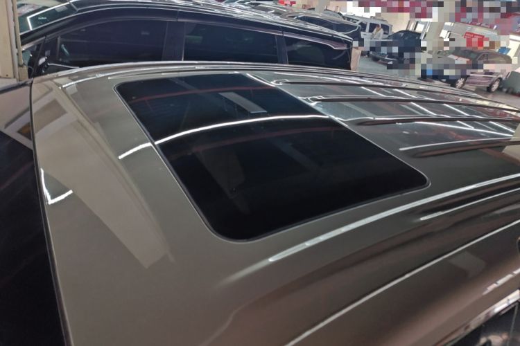 Used Buick GL8 2022 ES Landtrek 653T Luxury Edition Roof