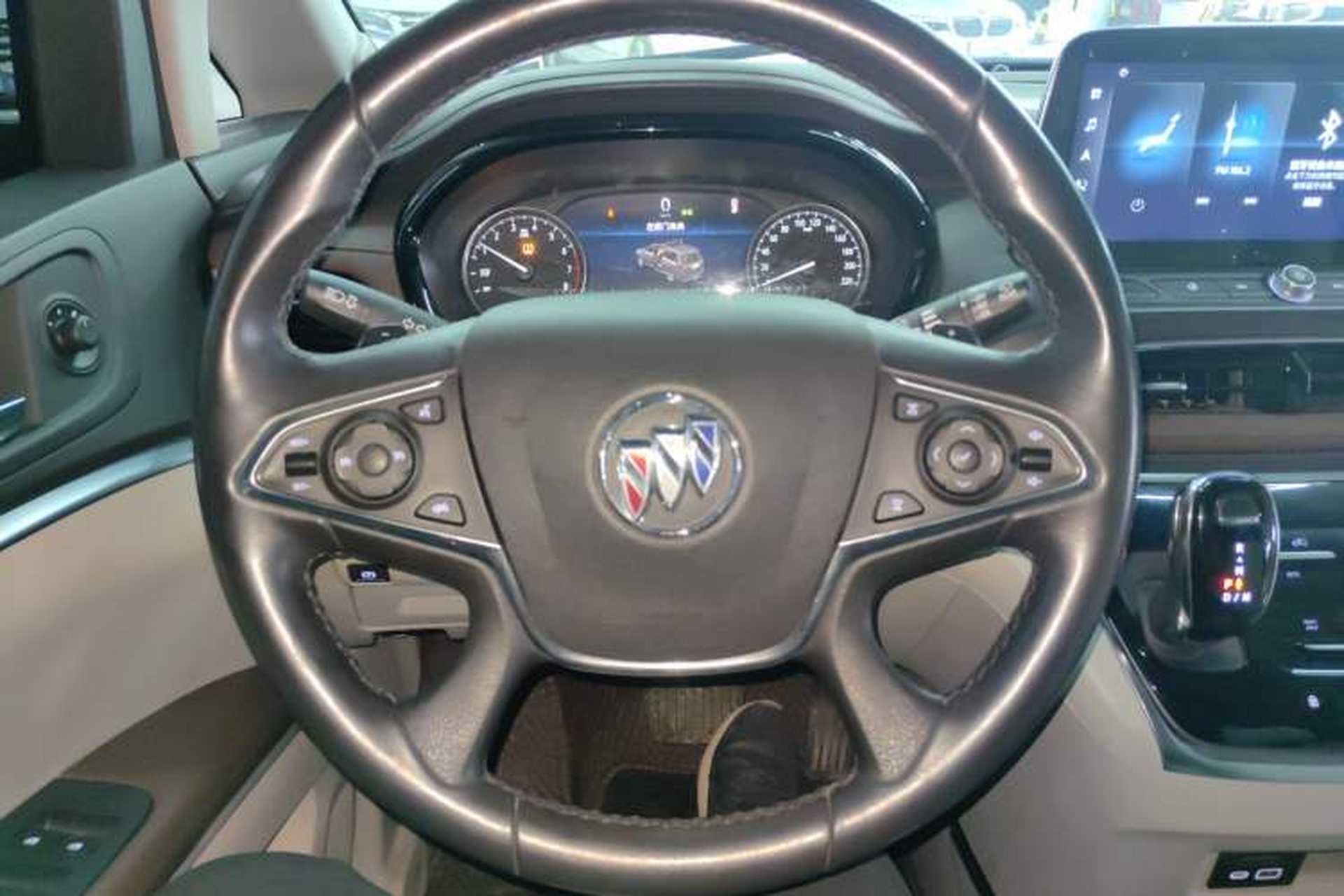 Used Buick GL8 2022 Land Business Class 652T Luxury Model Steering Wheel