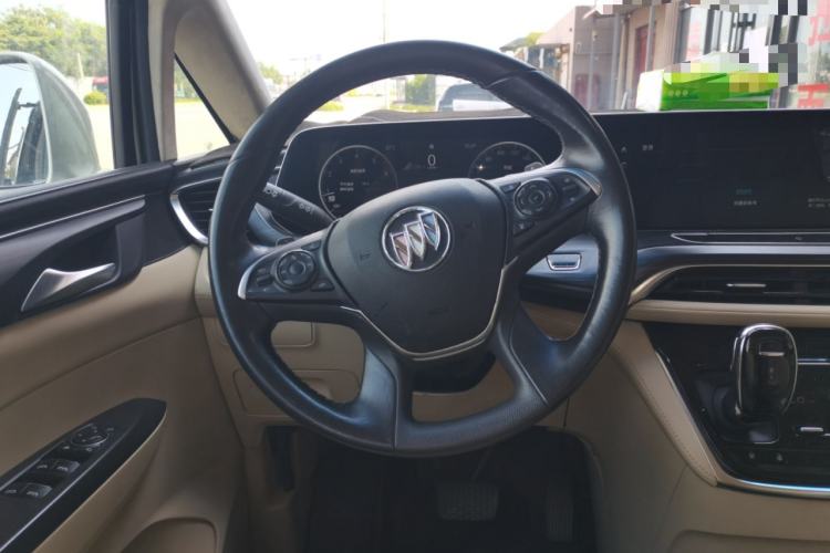 Used Buick GL8 2022 ES Land Cruiser 653T Luxury Model Steering Wheel