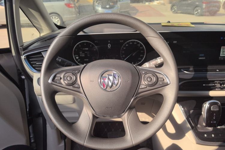 Used Buick GL8 2022 ES Landtrek 653T Comfort Edition Steering Wheel