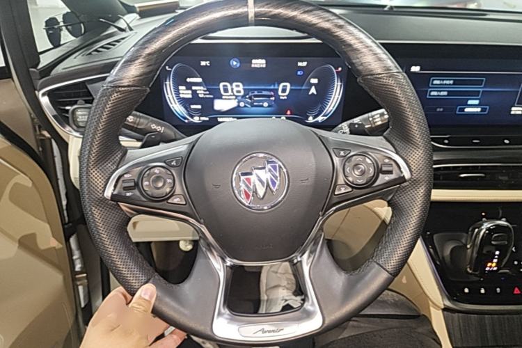 Used Buick GL8 2022 ES Landtrek 653T Flagship Model Steering Wheel