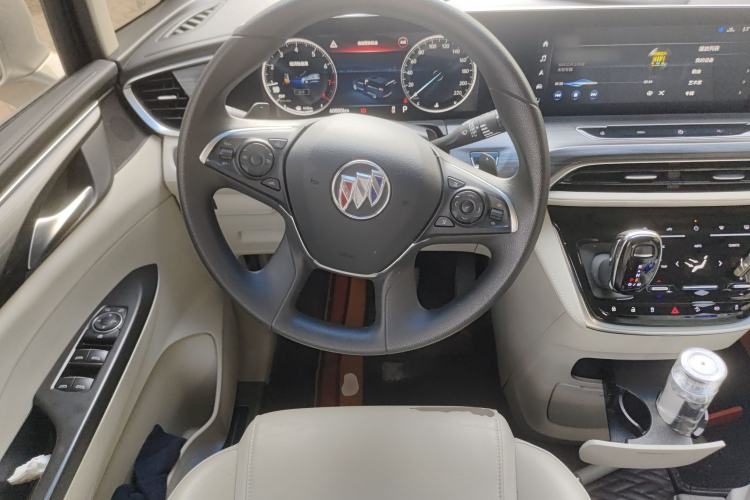 Used Buick GL8 2022 ES Landtrek 653T Comfort Edition Steering Wheel