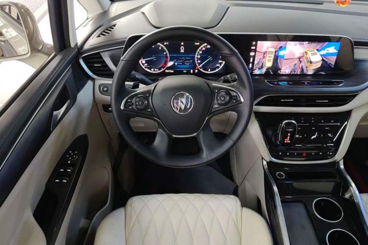 Used Buick GL8 2022 ES Landtrek 653T Comfort Edition Steering Wheel