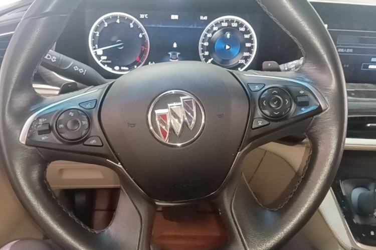 Used Buick GL8 2022 ES Landtrek 653T Luxury Edition Steering Wheel