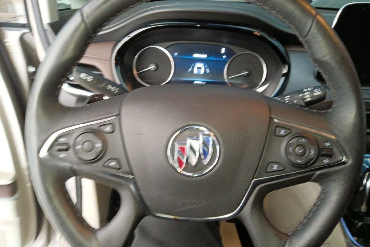 Used Buick GL8 2022 Land Executive Class 652T Prestige Model Steering Wheel