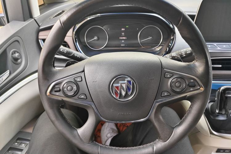Used Buick GL8 2022 Land Business Class 652T Luxury Model Steering Wheel