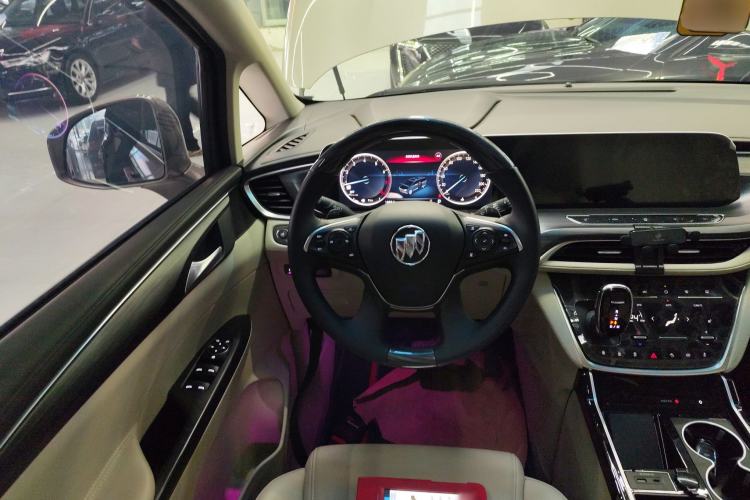 Used Buick GL8 2022 ES Landtrek 653T Comfort Edition Steering Wheel