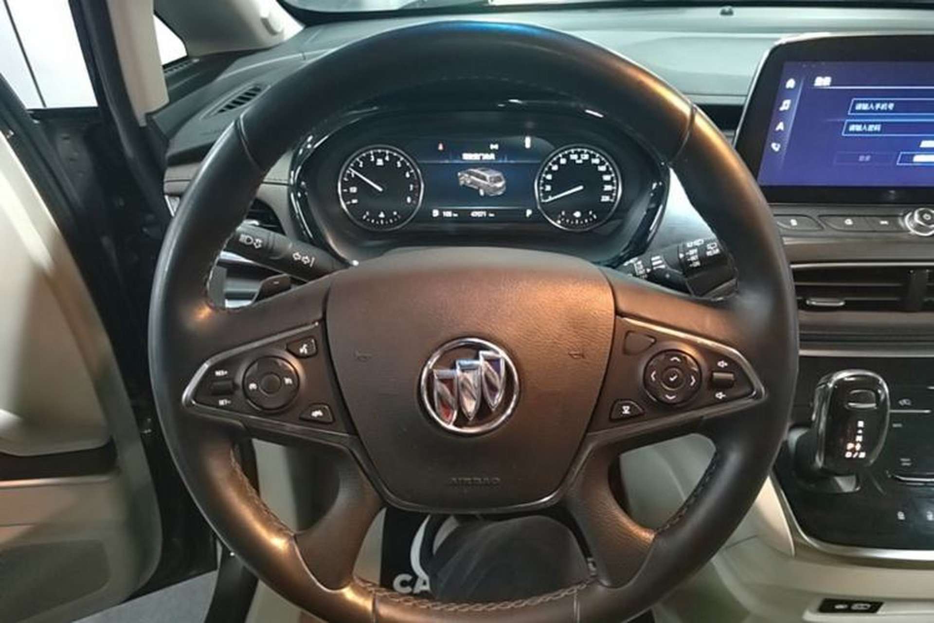 Used Buick GL8 2022 Land Business Class 652T Luxury Model Steering Wheel
