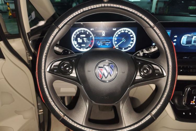 Used Buick GL8 2022 ES Landtrek 653T Comfort Edition Steering Wheel