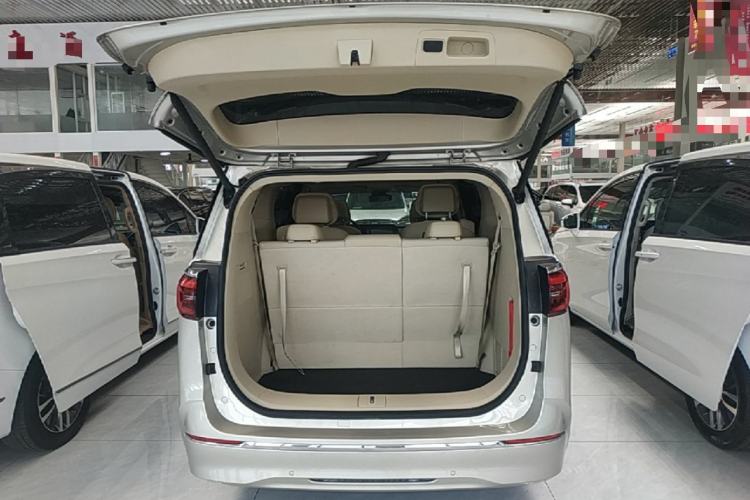 Used Buick GL8 2022 ES Land Cruiser 653T Luxury Model Trunk
