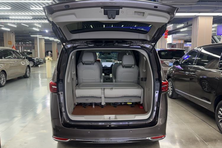 Used Buick GL8 2022 Land Business Class 652T Luxury Model Trunk