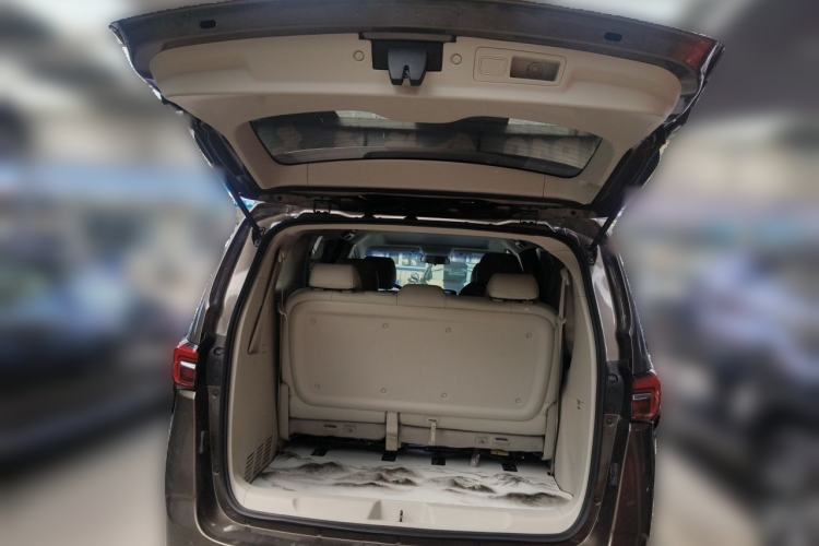 Used Buick GL8 2022 Land Cruiser Executive Class 652T Comfort Model Trunk