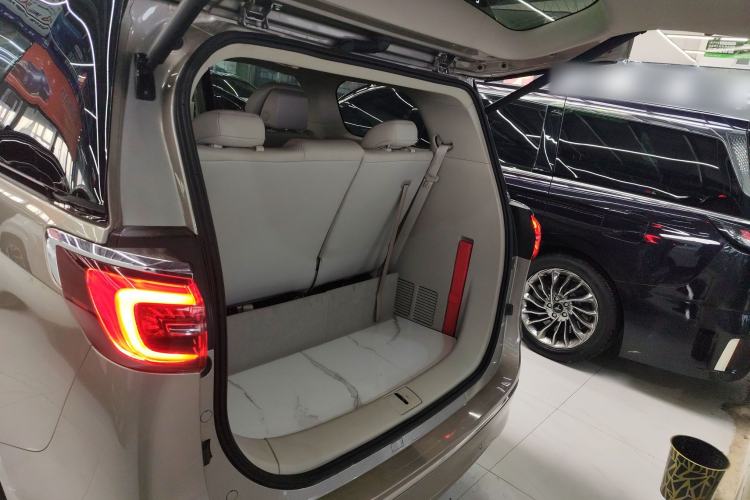 Used Buick GL8 2022 ES Landtrek 653T Comfort Edition Trunk