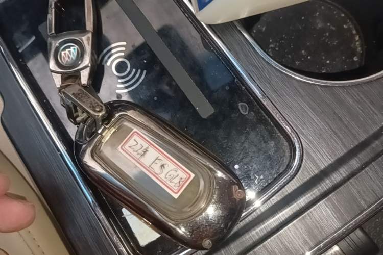 Used Buick GL8 2022 ES Landtrek 653T Luxury Edition Vehicle Key