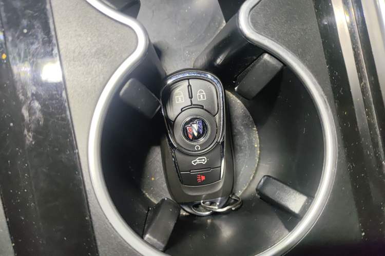 Used Buick GL8 2022 ES Landtrek 653T Comfort Edition Vehicle Key