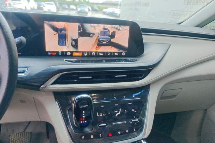 Used Buick GL8 2023 ES Lu Zun Comfort Model Audio And AC Panel