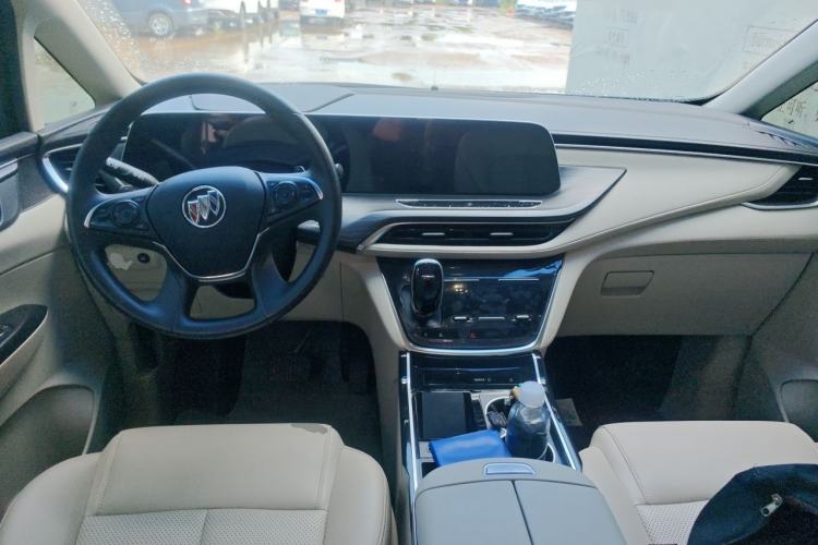 Used Buick GL8 2023 ES Lu Zun Comfort Model Center Console