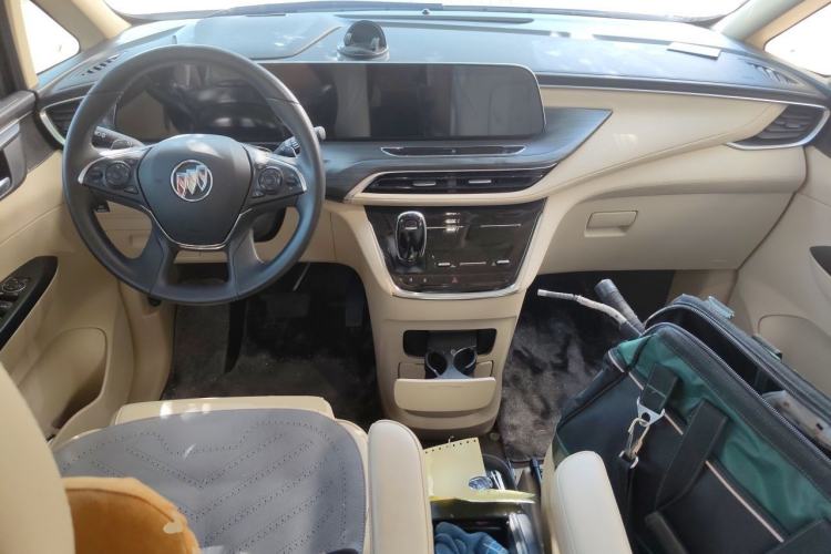 Used Buick GL8 2023 ES Lu Zun Deluxe Model Center Console