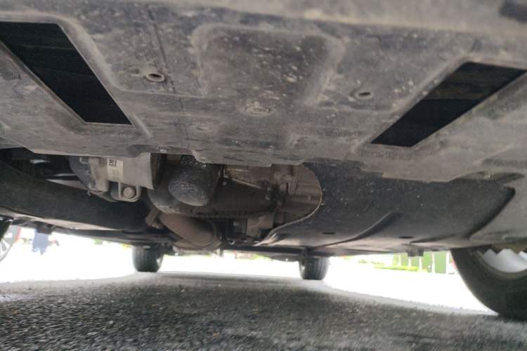 Used Buick GL8 2023 ES Lu Zun Deluxe Model Chassis Front