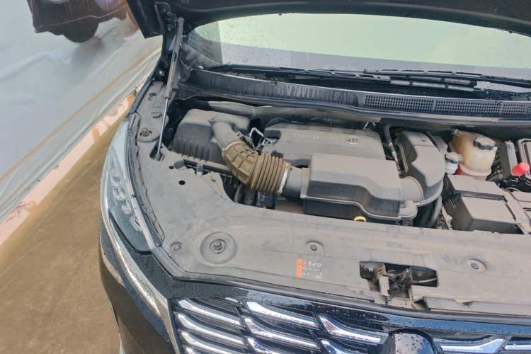 Used Buick GL8 2023 ES Lu Zun Comfort Model Engine Bay Right