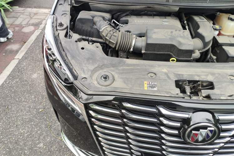 Used Buick GL8 2023 ES Lu Zun Deluxe Model Engine Bay Right